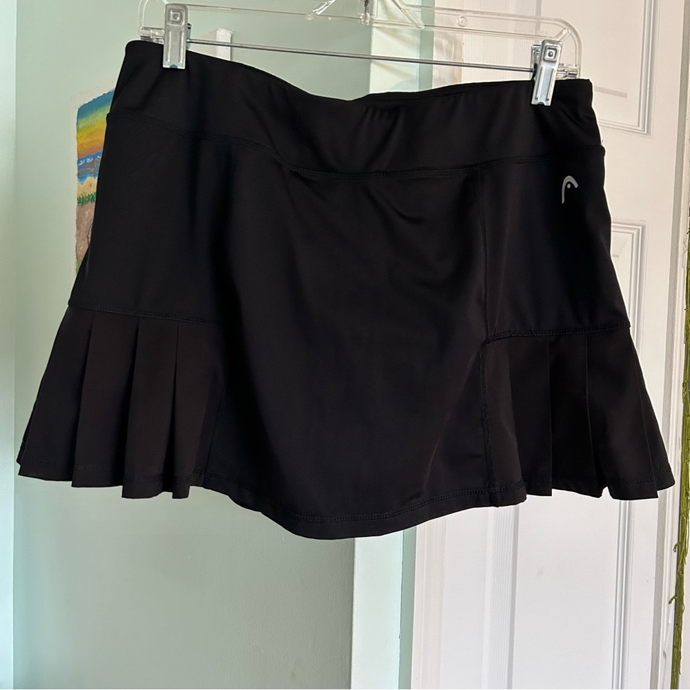 HEAD Women’s Black Tennis Skirt with Shorts and Pleated Sides, Size L